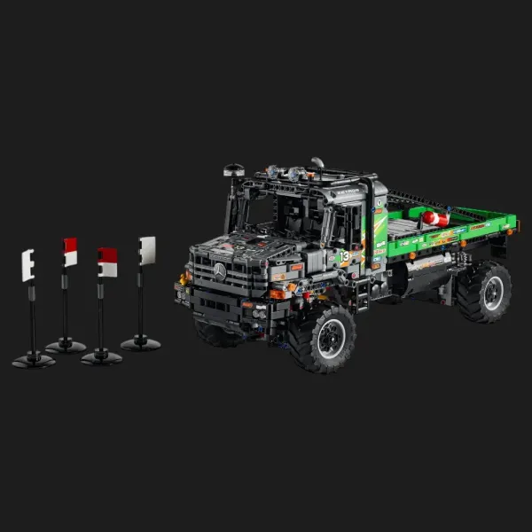 Конструктор LEGO Technic Вантажівка для випробувань Mercedes-Benz Zetros 4x4 (42129)