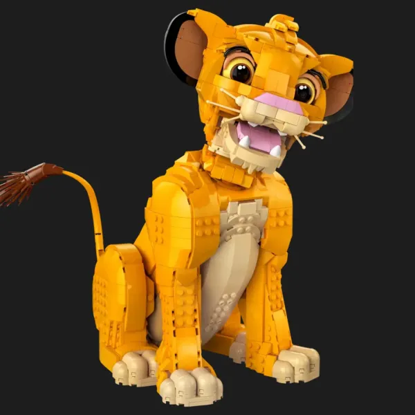 Конструктор LEGO Disney Юний король Лев Сімба (43247)