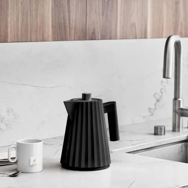 Електрочайник Alessi Plissé 1 л (Black)