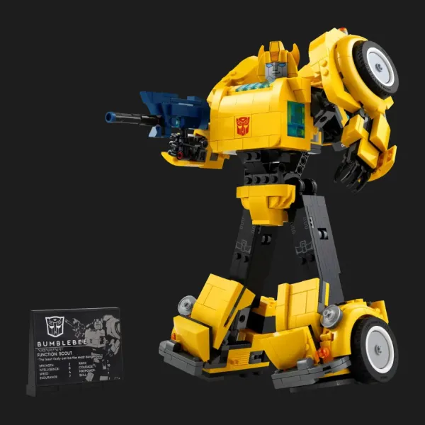 Конструктор LEGO Icons Бамблбі (10338)