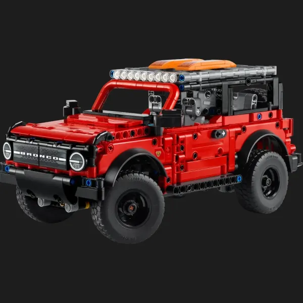 Конструктор LEGO Technic Ford Bronco SUV (42213)