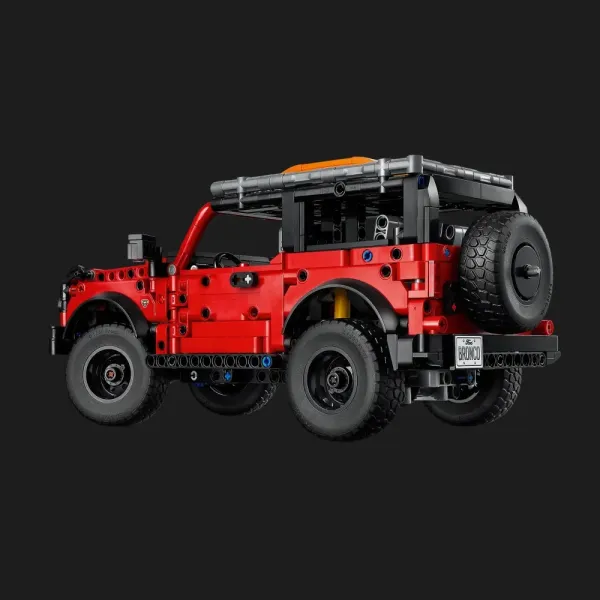 Конструктор LEGO Technic Ford Bronco SUV (42213)