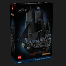 Конструктор LEGO Icons Піратський корабель капітана Джека Горобця (10365)